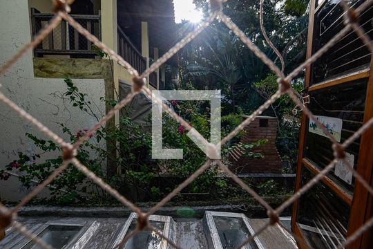 Quarto de casa à venda com 4 quartos, 390m² em Vila Progresso, Niterói