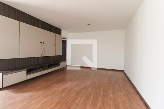 Sala de casa à venda com 4 quartos, 296m² em Hauer, Curitiba