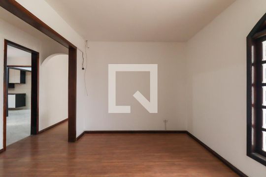 Sala/Quarto de casa à venda com 4 quartos, 296m² em Hauer, Curitiba