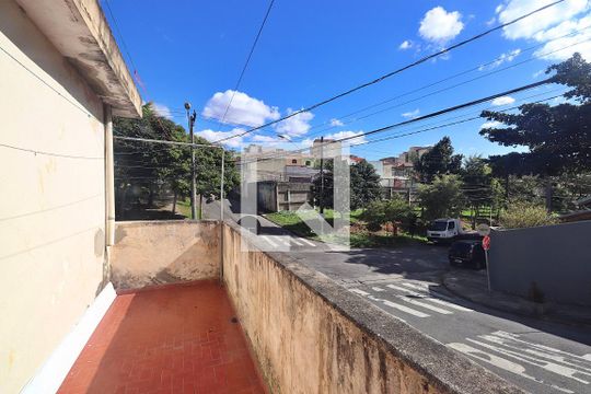 Varanda de casa à venda com 3 quartos, 312m² em Vila Camilopolis, Santo André