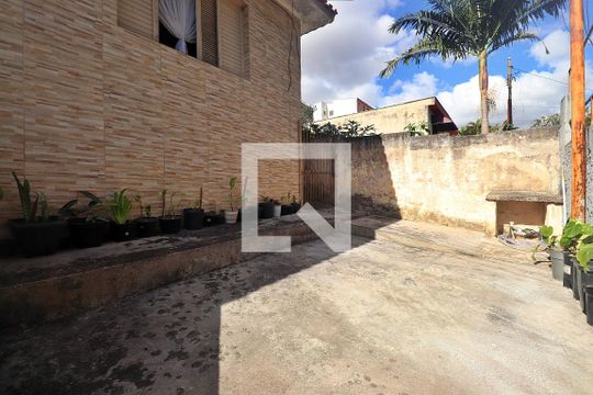 Quintal de casa à venda com 3 quartos, 312m² em Vila Camilopolis, Santo André