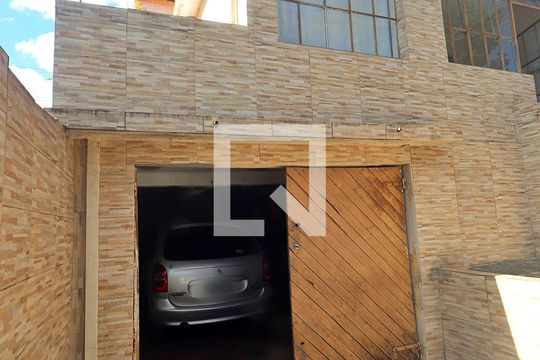 Garagem de casa à venda com 3 quartos, 312m² em Vila Camilopolis, Santo André
