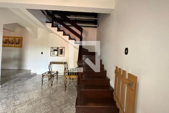 Sala  de casa à venda com 2 quartos, 209m² em Santo Afonso, Novo Hamburgo