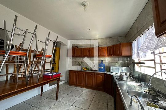 Cozinha  de casa à venda com 2 quartos, 209m² em Santo Afonso, Novo Hamburgo