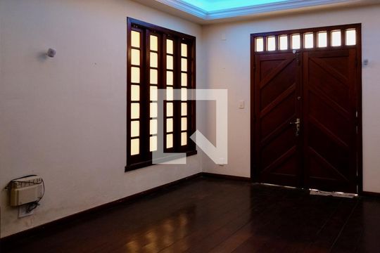 Sala de casa à venda com 5 quartos, 420m² em Palmares, Belo Horizonte