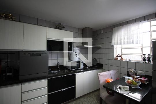 Cozinha de casa à venda com 4 quartos, 493m² em Castelo, Belo Horizonte