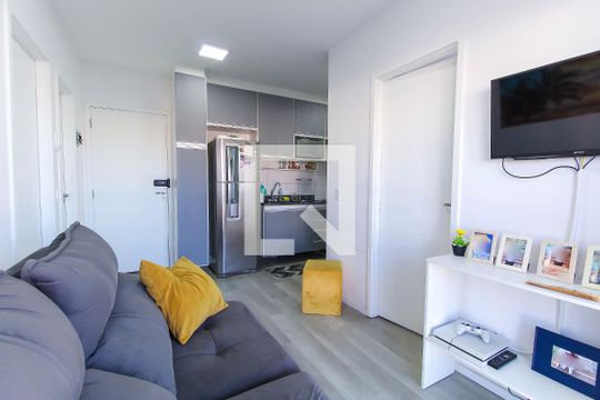 Sala de apartamento à venda com 2 quartos, 39m² em Vila Invernada, São Paulo
