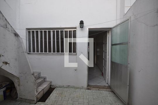 Quintal de casa para alugar com 2 quartos, 80m² em Carandiru, São Paulo