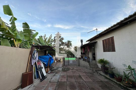 Pátio de casa à venda com 4 quartos, 180m² em Liberdade, Novo Hamburgo