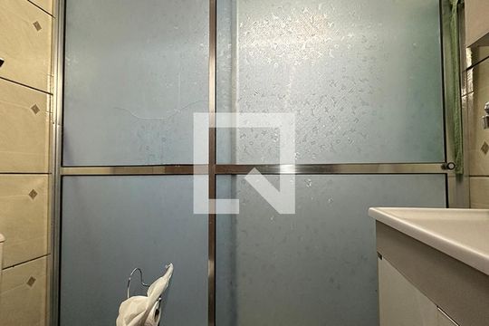 Banheiro de casa à venda com 4 quartos, 180m² em Liberdade, Novo Hamburgo