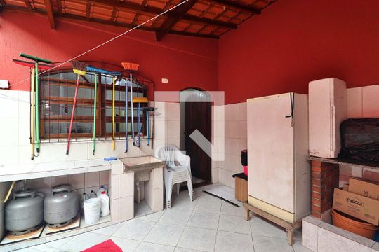 Quintal de casa à venda com 3 quartos, 199m² em Jardim Rina, Santo André