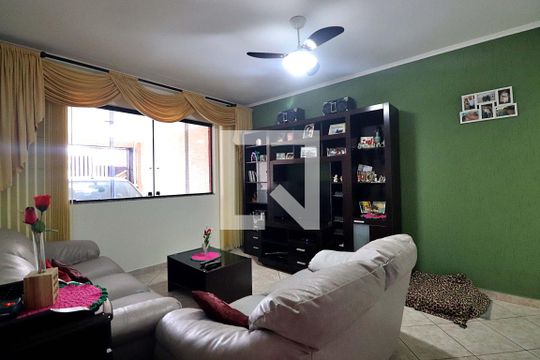 Sala de casa à venda com 3 quartos, 199m² em Jardim Rina, Santo André