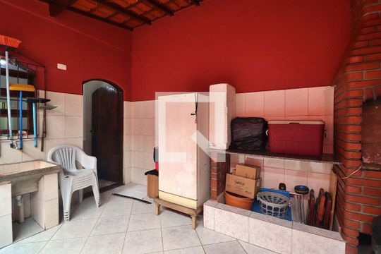 Quintal de casa à venda com 3 quartos, 199m² em Jardim Rina, Santo André