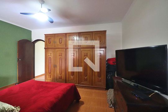 Quarto 1 - Suíte de casa à venda com 3 quartos, 199m² em Jardim Rina, Santo André