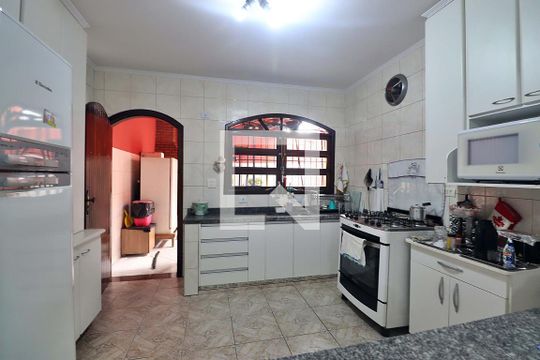 Cozinha de casa à venda com 3 quartos, 199m² em Jardim Rina, Santo André