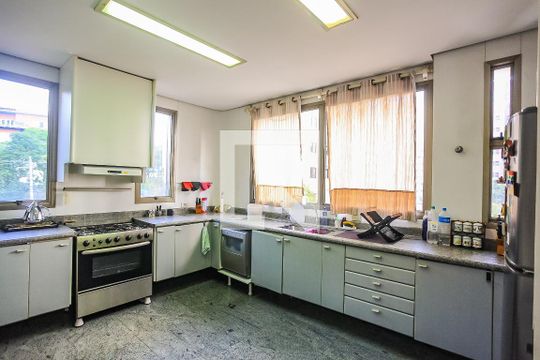 Cozinha de apartamento para alugar com 4 quartos, 430m² em Morumbi, São Paulo