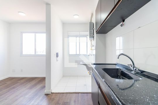 Cozinha de apartamento para alugar com 2 quartos, 35m² em Pedreira, São Paulo