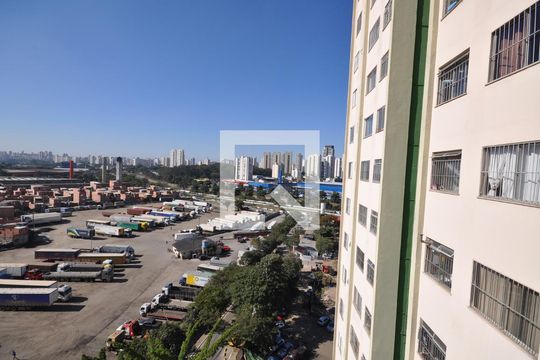 Vista de Quarto 1 de apartamento para alugar com 2 quartos, 57m² em Jardim Andarai, São Paulo