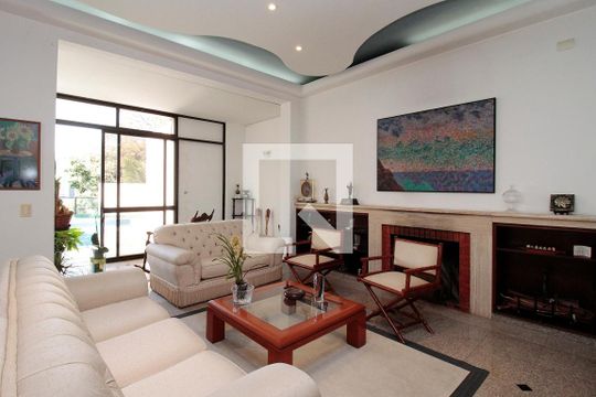 Sala de casa à venda com 5 quartos, 720m² em Pacaembu, São Paulo