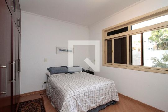 Suíte 1 de casa à venda com 5 quartos, 720m² em Pacaembu, São Paulo