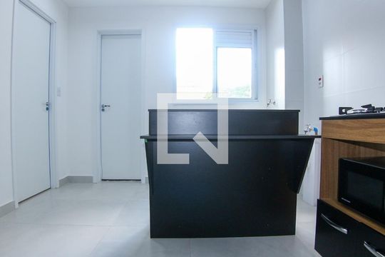 Sala/Cozinha de apartamento para alugar com 1 quarto, 28m² em Vila Formosa, São Paulo