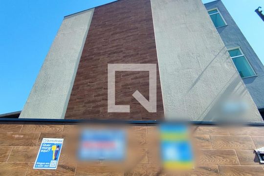 fachada / placa instalada  de apartamento para alugar com 1 quarto, 27m² em Vila Gustavo, São Paulo