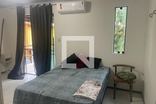 Suíte 1 de casa para alugar com 3 quartos, 420m² em Ipitanga, Salvador