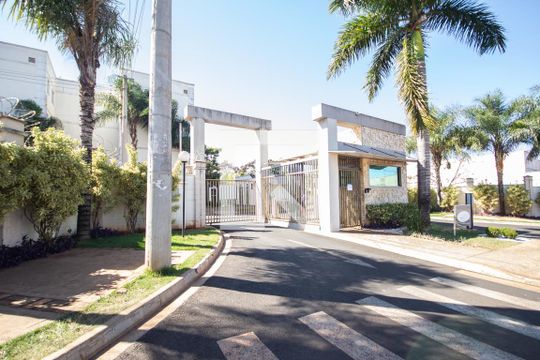 Fachada do condomínio de apartamento para alugar com 2 quartos, 42m² em Conjunto Habitacional Sílvio Passalacqua, Ribeirão Preto