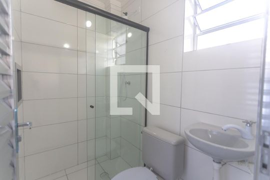 Banheiro social de kitnet/studio à venda com 1 quarto, 29m² em Taboão, São Bernardo do Campo
