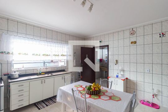Cozinha de casa à venda com 6 quartos, 287m² em City Bussocaba, Osasco