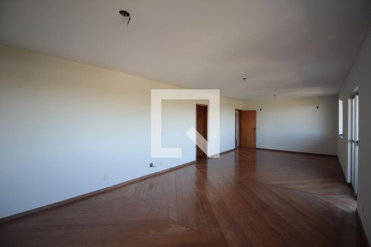 Apartamento para alugar com 5 quartos, 240m² em Santa Amelia, Belo Horizonte