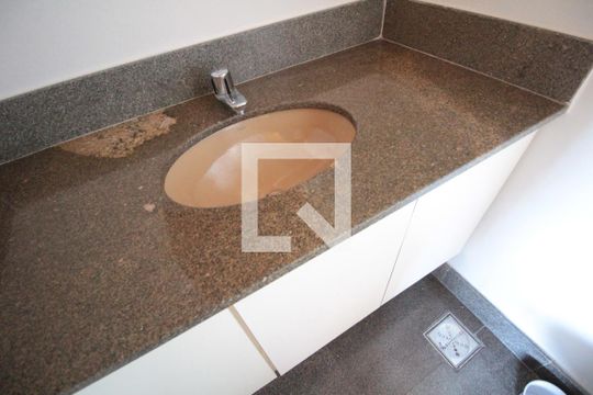 Lavabo da Sala de apartamento para alugar com 5 quartos, 240m² em Santa Amelia, Belo Horizonte