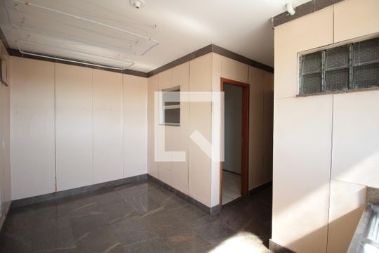 Area de Serviço de apartamento para alugar com 5 quartos, 240m² em Santa Amelia, Belo Horizonte