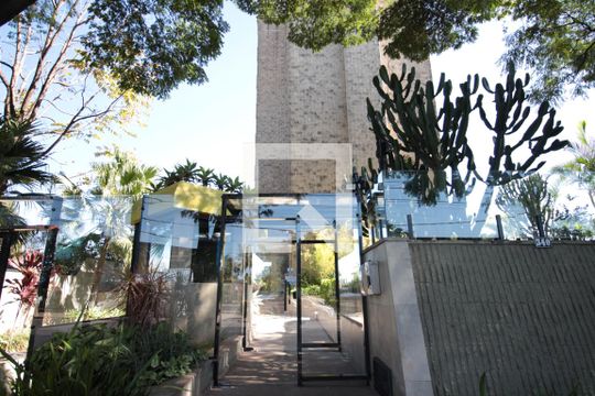 Fachada de apartamento para alugar com 5 quartos, 240m² em Santa Amelia, Belo Horizonte