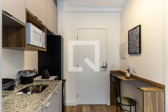 Cozinha de kitnet/studio à venda com 1 quarto, 22m² em República, São Paulo