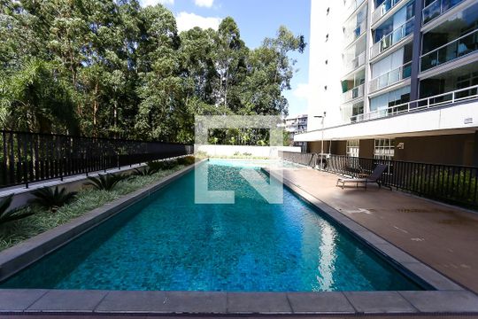Área comum - Piscina de kitnet/studio para alugar com 1 quarto, 35m² em Real Parque, São Paulo