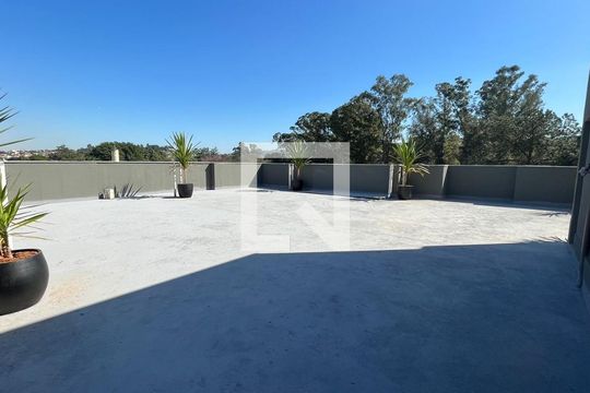 Terraço de kitnet/studio para alugar com 1 quarto, 30m² em Vila Nilo, São Paulo