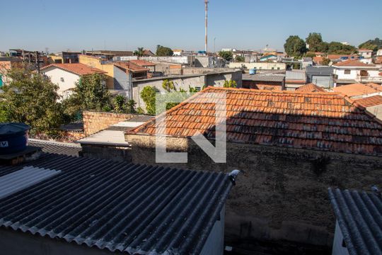 Vista de kitnet/studio para alugar com 1 quarto, 30m² em Vila Nilo, São Paulo