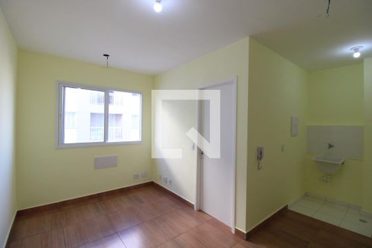 Sala/Cozinha de apartamento à venda com 2 quartos, 37m² em Vila Diva, São Paulo