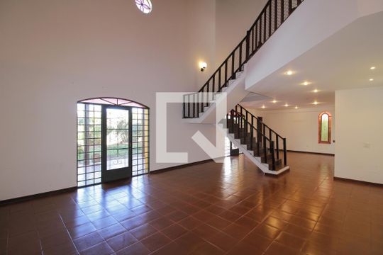 Sala de casa à venda com 4 quartos, 300m² em Belvedere, Belo Horizonte