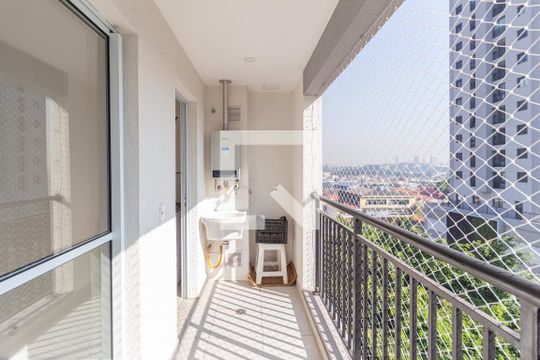 Sacada de apartamento para alugar com 2 quartos, 47m² em Presidente Altino, Osasco