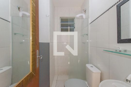 Banheiro de apartamento para alugar com 1 quarto, 36m² em Canto da Lagoa, Florianópolis
