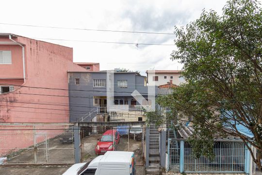 Vista de casa à venda com 3 quartos, 184m² em Bussocaba, Osasco