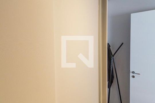 Closet da suíte de apartamento à venda com 1 quarto, 52m² em Alphaville Industrial, Barueri