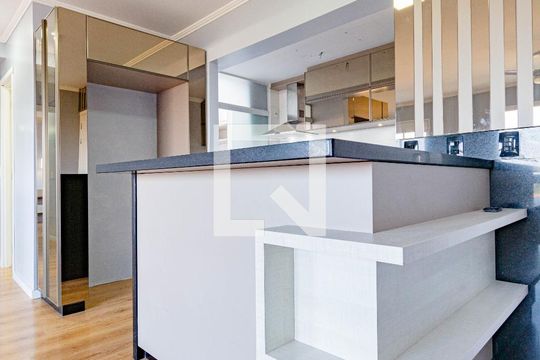 Cozinha de apartamento à venda com 2 quartos, 76m² em Marechal Rondon, Canoas