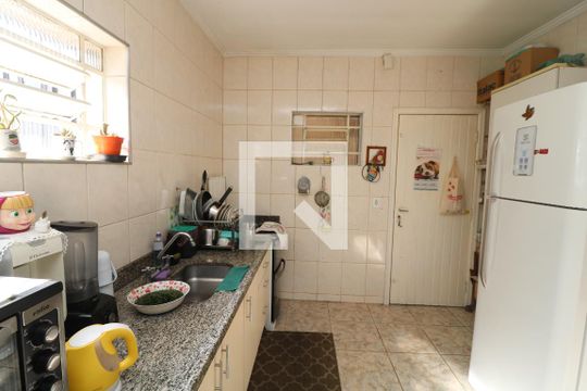 Cozinha de casa à venda com 3 quartos, 200m² em Chácara Mafalda, São Paulo