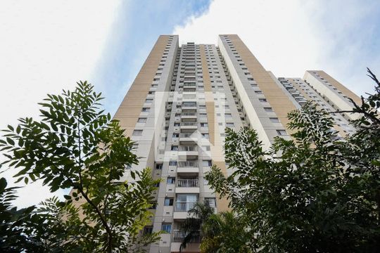 Fachada de apartamento para alugar com 3 quartos, 70m² em Jardim Henriqueta, Taboão da Serra