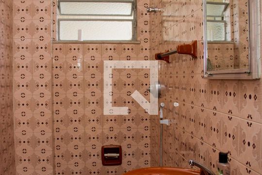 Banheiro Social de apartamento à venda com 2 quartos, 60m² em Méier, Rio de Janeiro