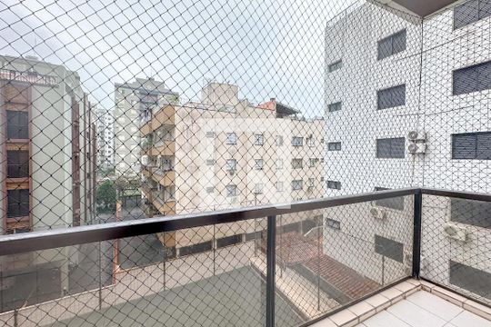Quarto de apartamento para alugar com 1 quarto, 59m² em Jardim Três Marias, Guarujá