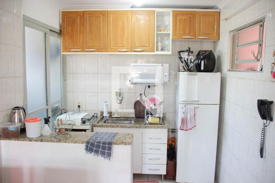 Cozinha de apartamento à venda com 2 quartos, 42m² em Jardim Casa Pintada, São Paulo